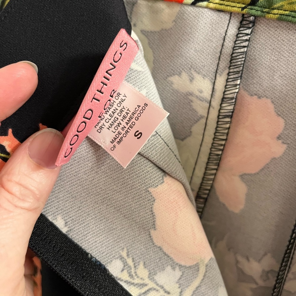 Floral Vacation Pants-Vixen by Micheline Pitt - Picture 3 of 5
